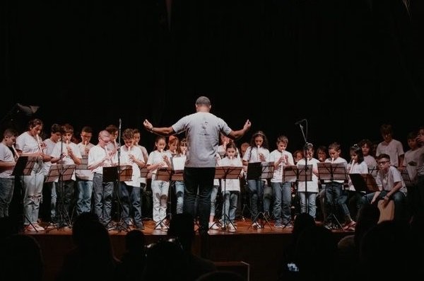 Orquestra Infanto Juvenil de Flautas Doces IV
